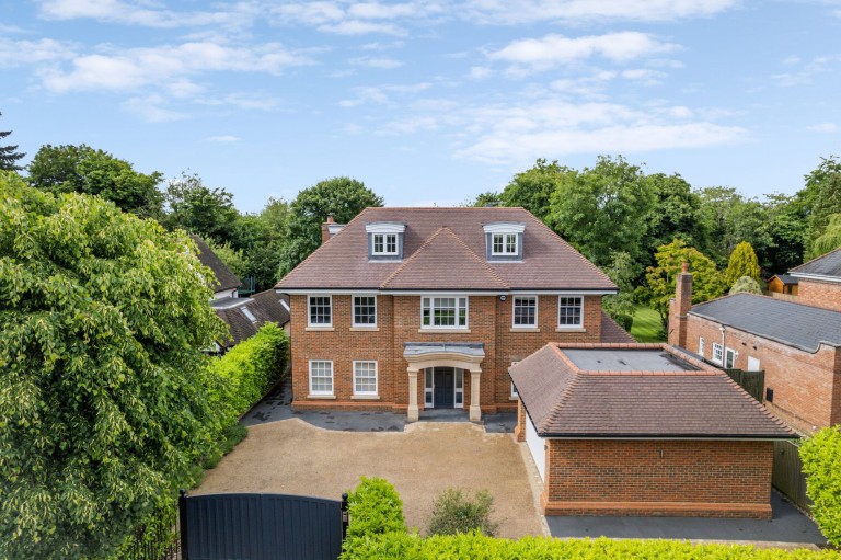 Gregories Road, Beaconsfield, HP9