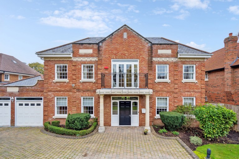 Gregories Road, Beaconsfield, HP9